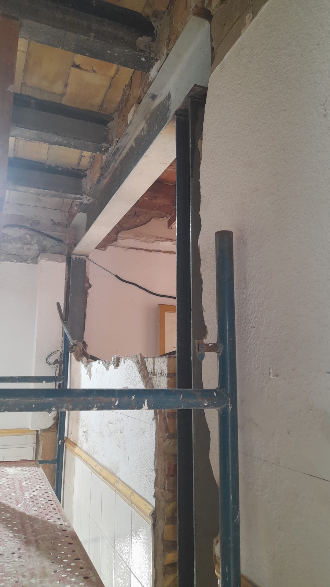 Estructura metálica instalada